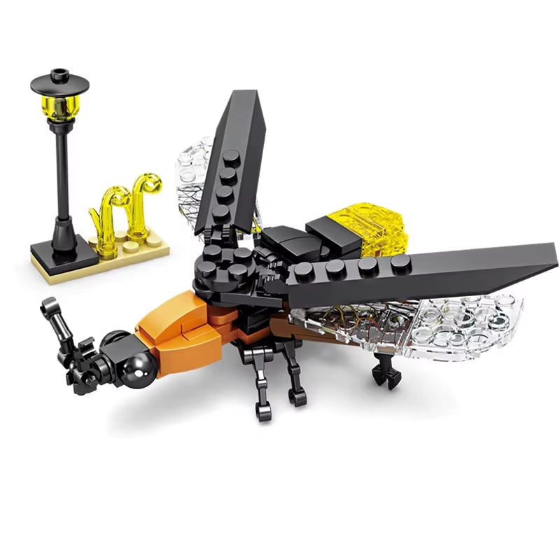 Creative Building Blocks Insect Model Bee Dragonfly Ant Mantis Children'S Assembled Toys Interesting Animal Ornaments Gifts